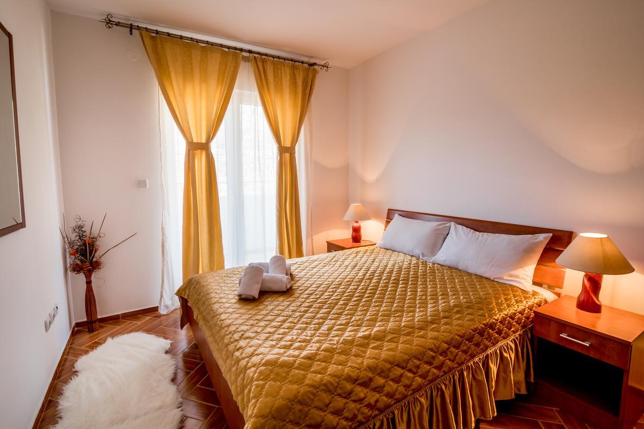 Bianca Apartments Херцег-Нови Экстерьер фото