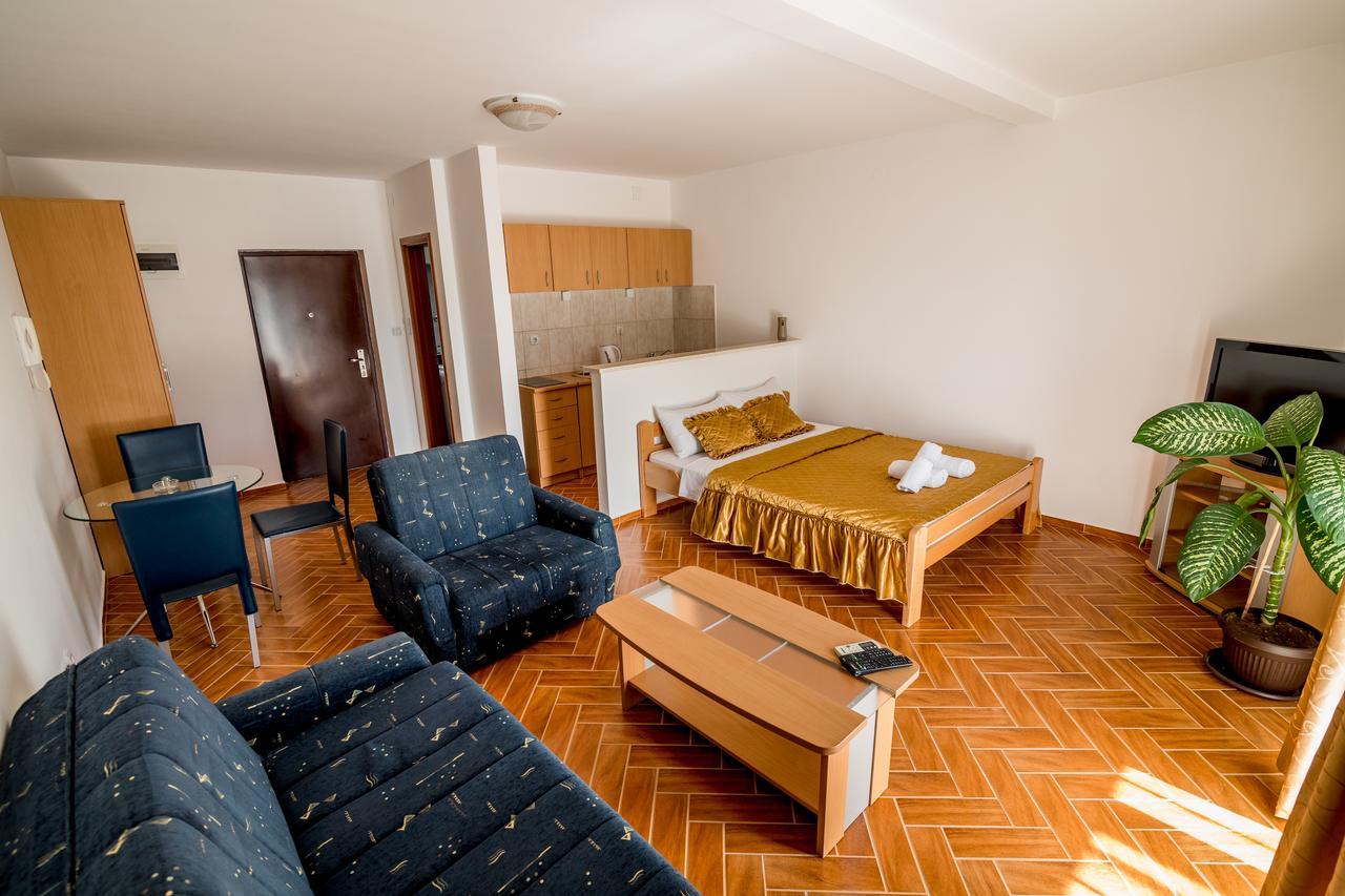 Bianca Apartments Херцег-Нови Экстерьер фото
