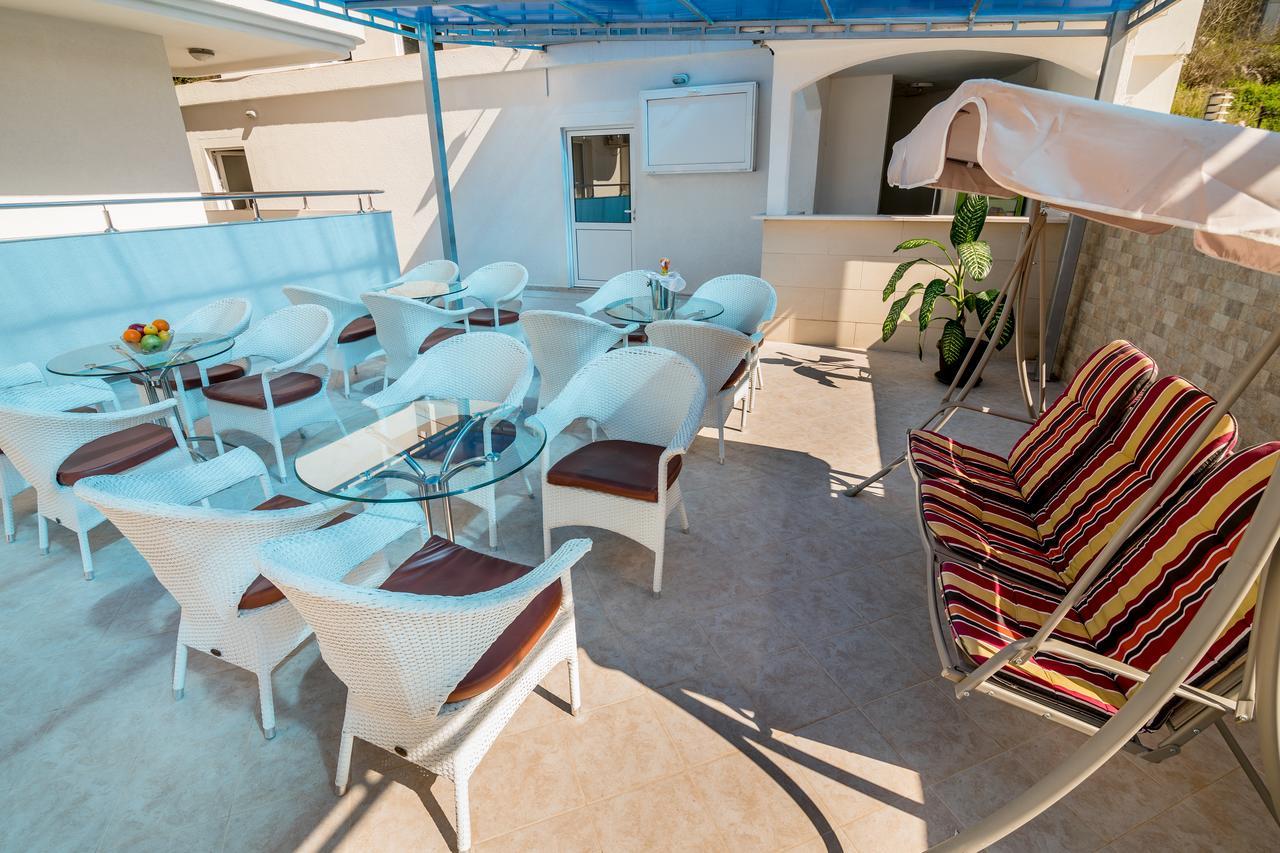 Bianca Apartments Херцег-Нови Экстерьер фото