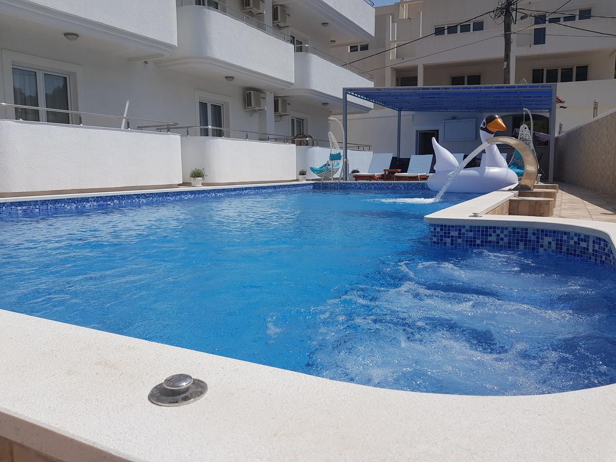 Bianca Apartments Херцег-Нови Экстерьер фото